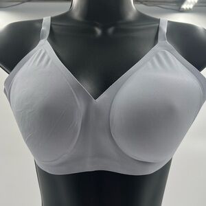 Gagli Wireless soft support bra‎ size M blue Soft buttery material. NWT.